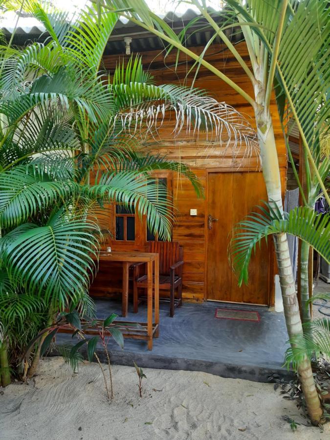 Eagle Resort Arugambay Аругам Экстерьер фото